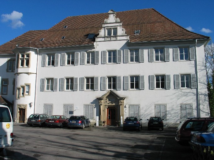 Bild: Gebäude der StA Waldshut-Tiengen - Frontalansicht